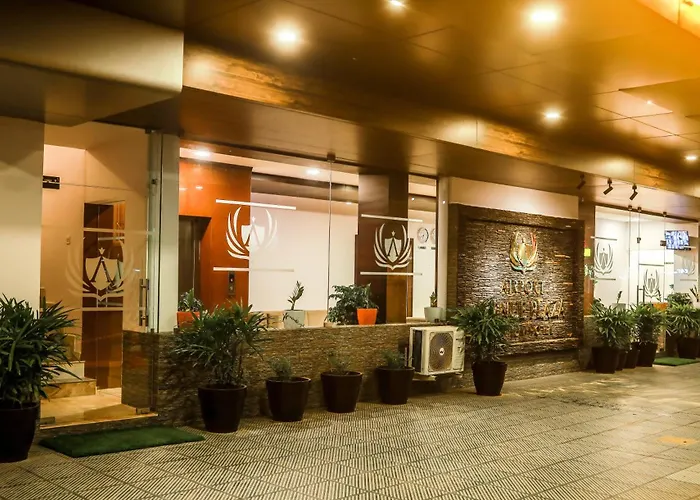 Airport Avenue Plaza Hotel Nedumbassery