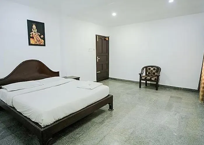 Fabhotel Lime Light Kochi