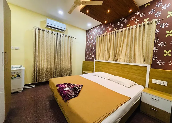 Isha Residency Hotel Kochi