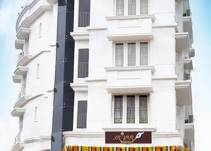 Srivar Hotels Guruvayur