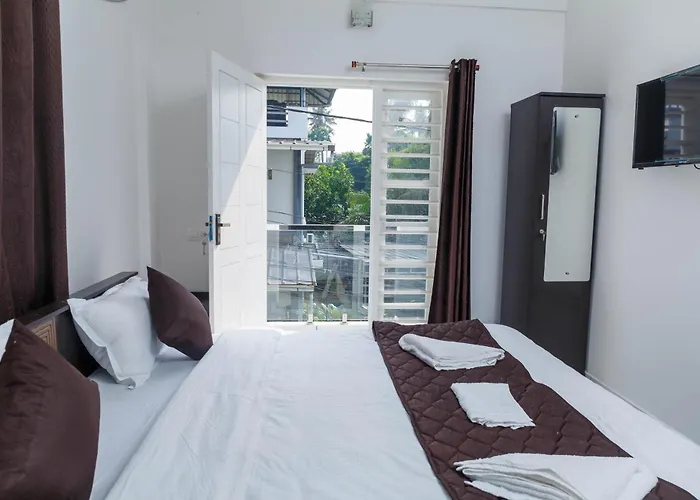 Guest West Inn Cochin Kochi