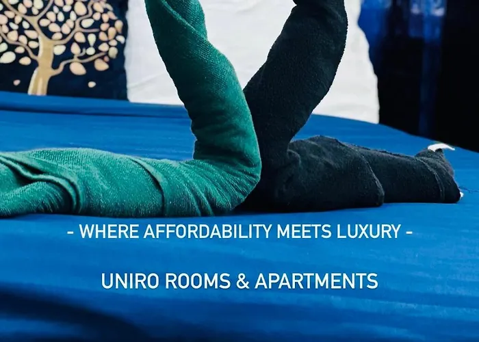 Uniro Rooms & Packages Kochi