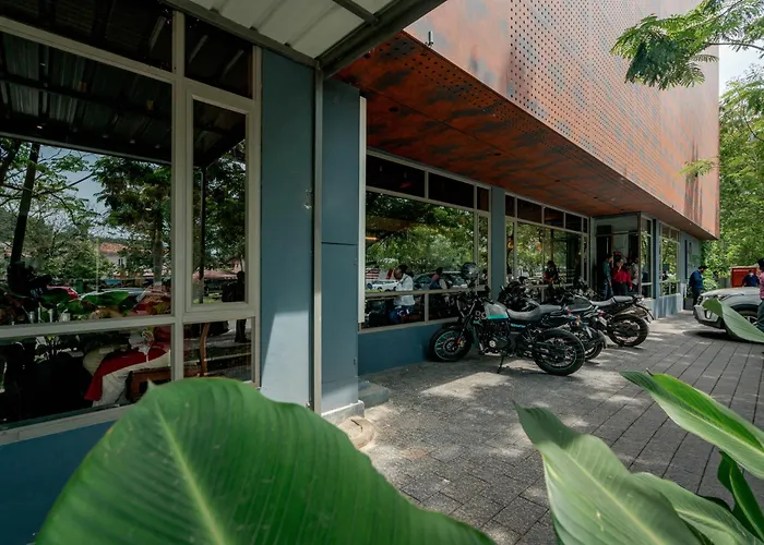 Aryaas Regent Hotel Kochi
