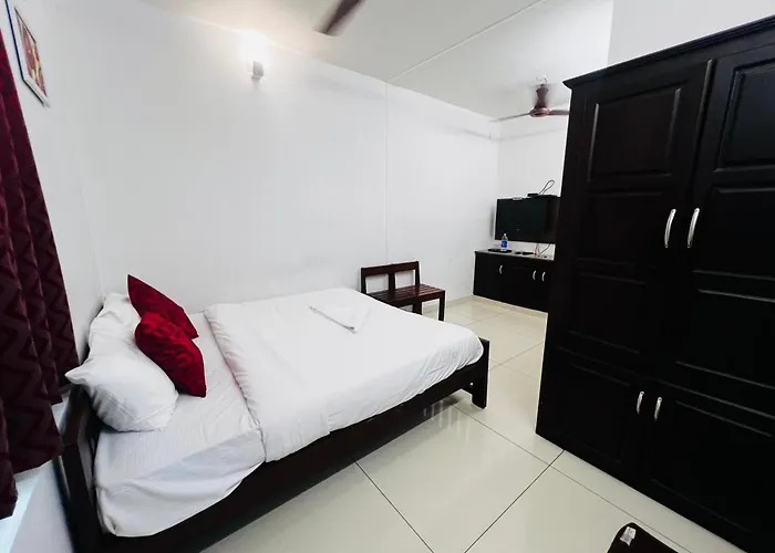 White House Inn Kochi