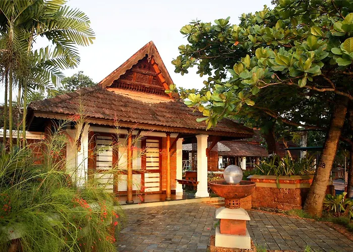 Punnamada Resort Alappuzha - 4 star Hotel