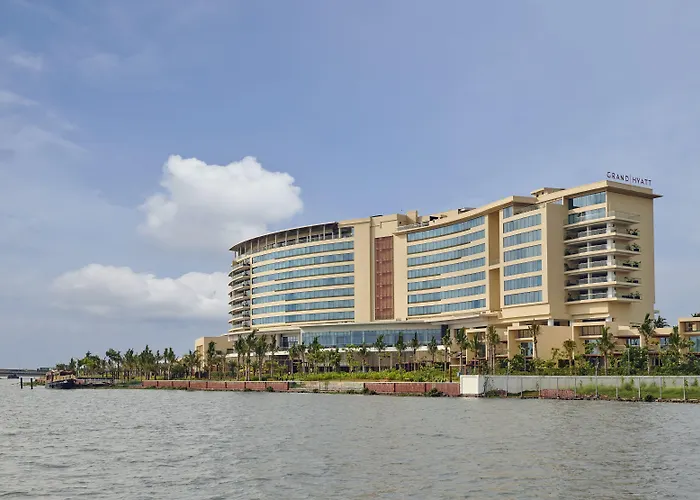 Grand Hyatt Kochi Bolgatty Hotel 5 star