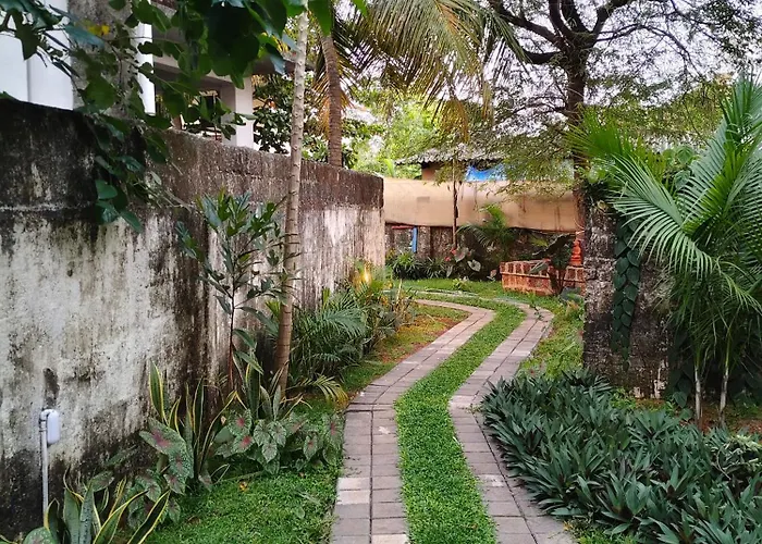 Vedhara Ayurveda Panchakarma Treatment Centre Hotel Alappuzha