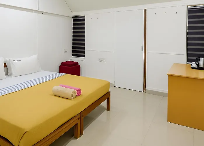 Savithri Cliffside Retreat Villa Varkala