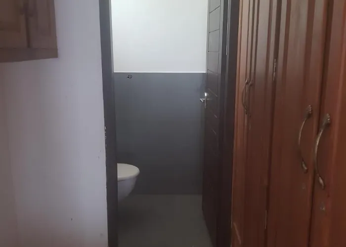 Munnar Tea Estate Bungalow