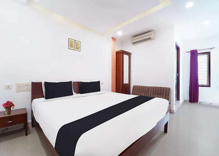 Super Townhouse City Center Ernakulam Kochi