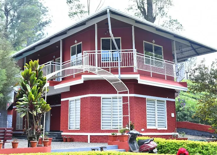 Golden Green Resort With Pool Munnar