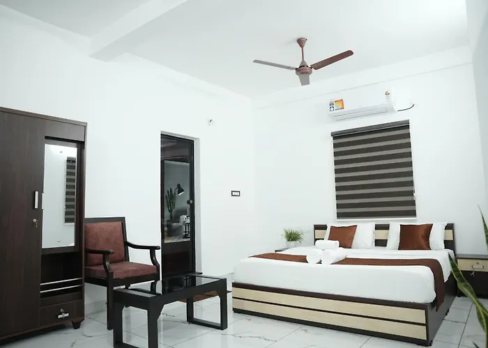 Hotel Gold Suite, Kakkanad Kochi