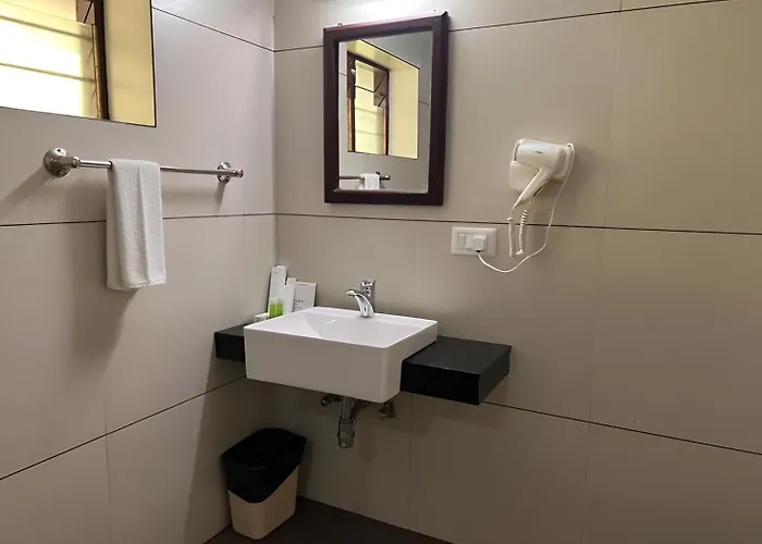 Abad Harmonia Ayurvedic Beach Resort Kovalam