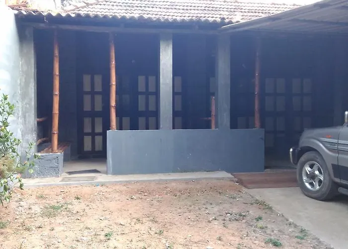 Wood House Munnar Villa