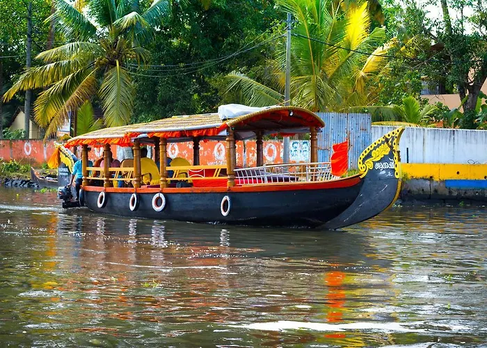 Thoms Beach Homestay Alappuzha