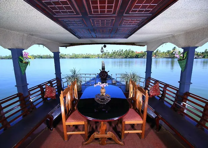 Pet friendly Angel Queen House Boats Hotel Alappuzha